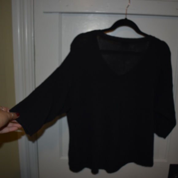 Urban Outfitters Slouchy Cropped V-Neck Sweater - Picture 4 of 4